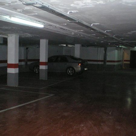 Apartamentos Turisticos Reyes Catolicos ซาราโกซา ภายนอก รูปภาพ