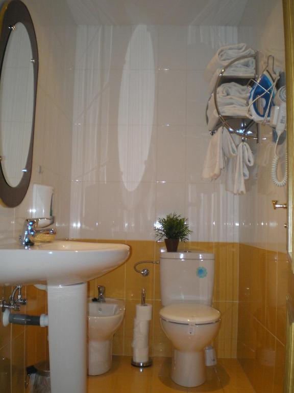 Apartamentos Turisticos Reyes Catolicos ซาราโกซา ห้อง รูปภาพ